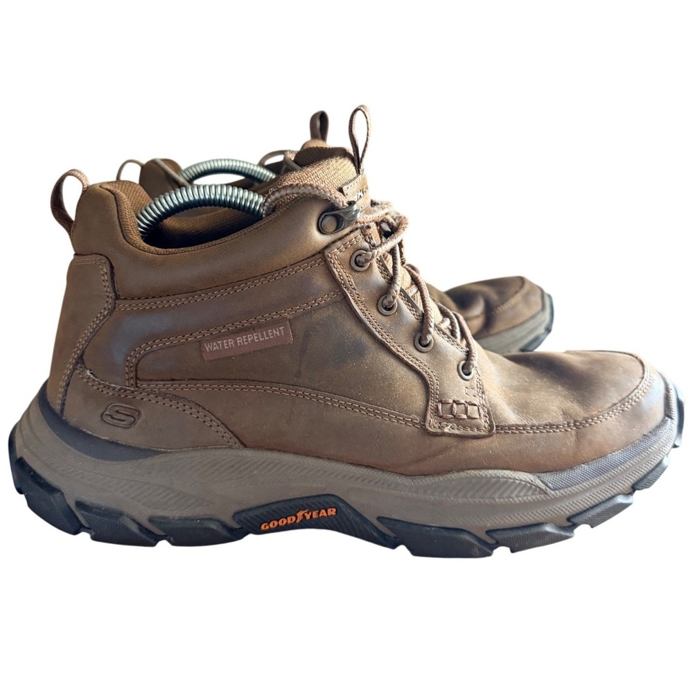 Skechers Hiking Boots Mens 10 Relaxed Fit 204454 Brown Water Repellent EUC